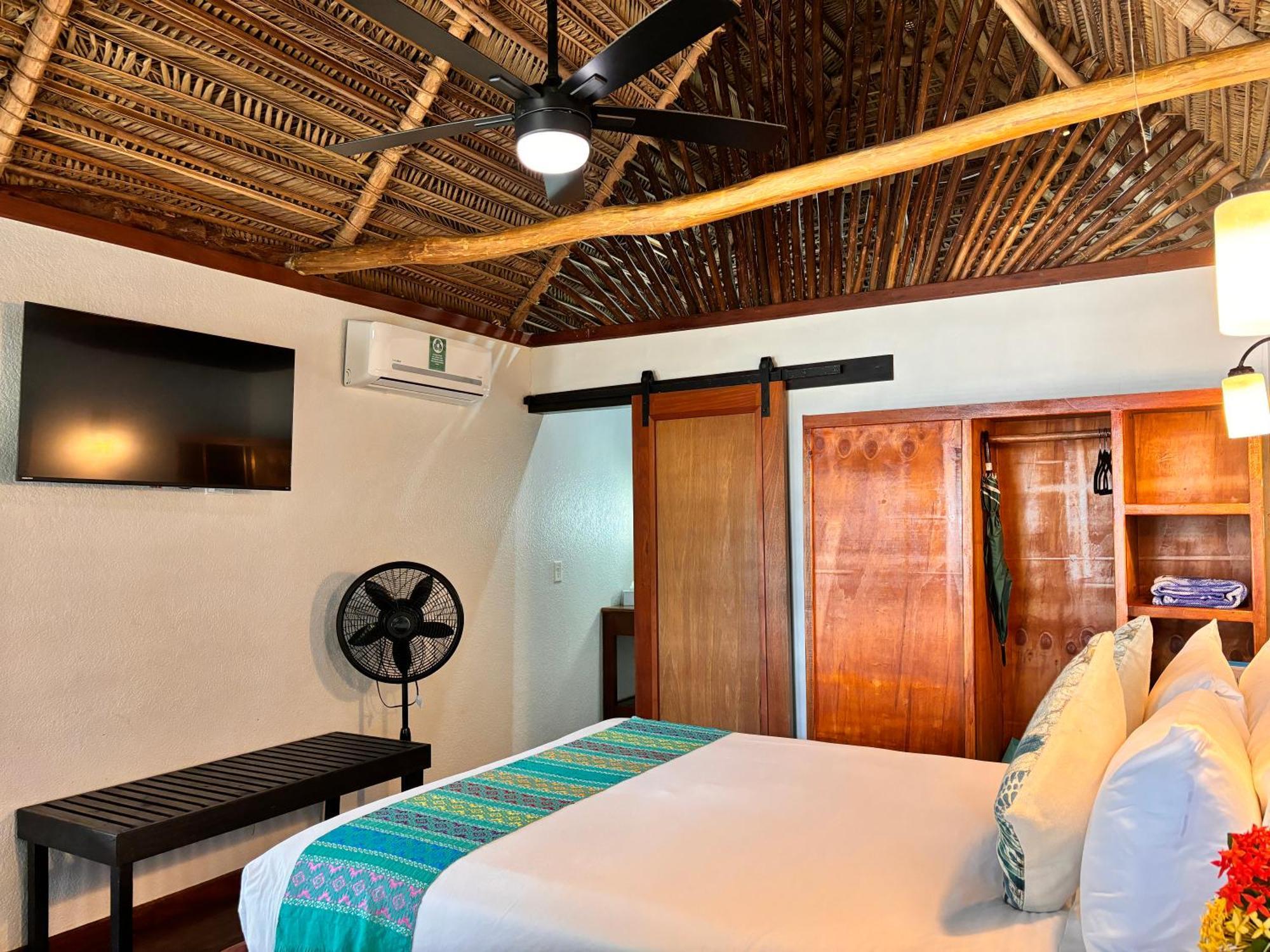 Azure Del Mar 호텔 Maya Beach 외부 사진